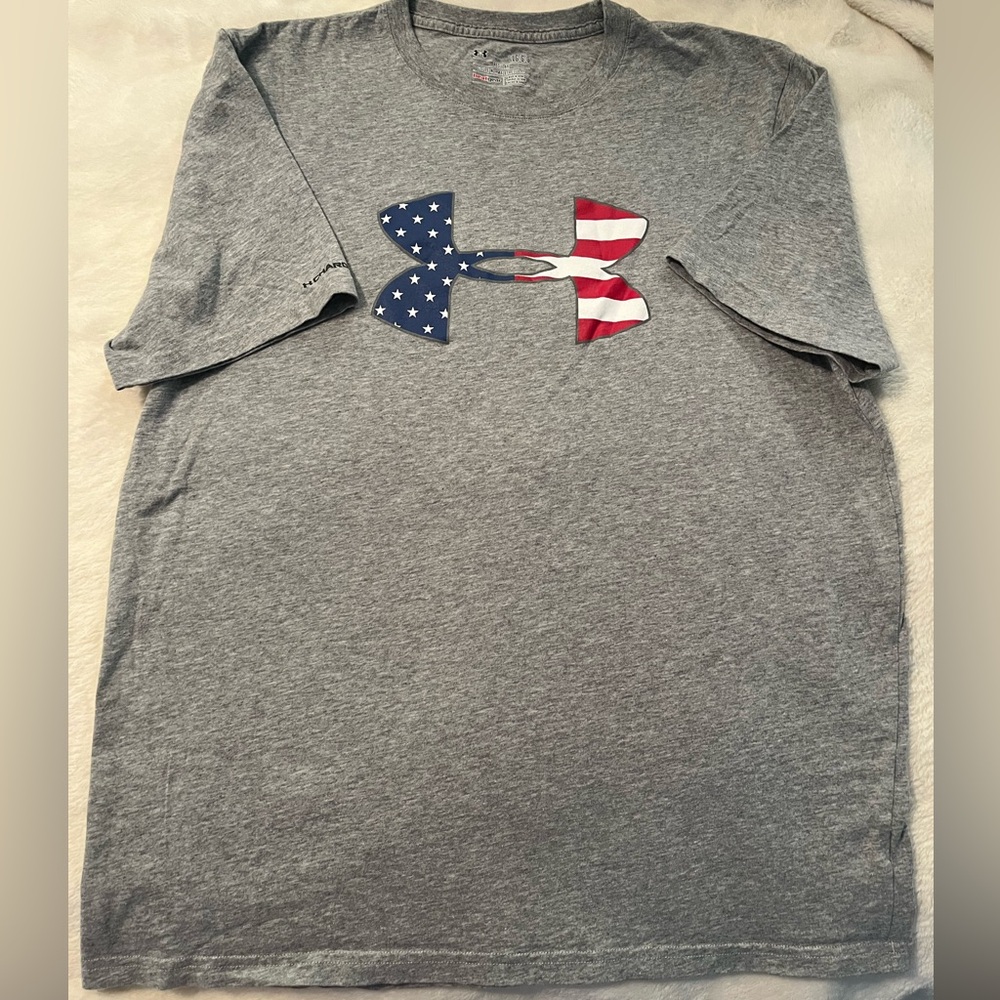 Under Armour T-Shirt Mens Large Freedom Flag Logo USA Like New